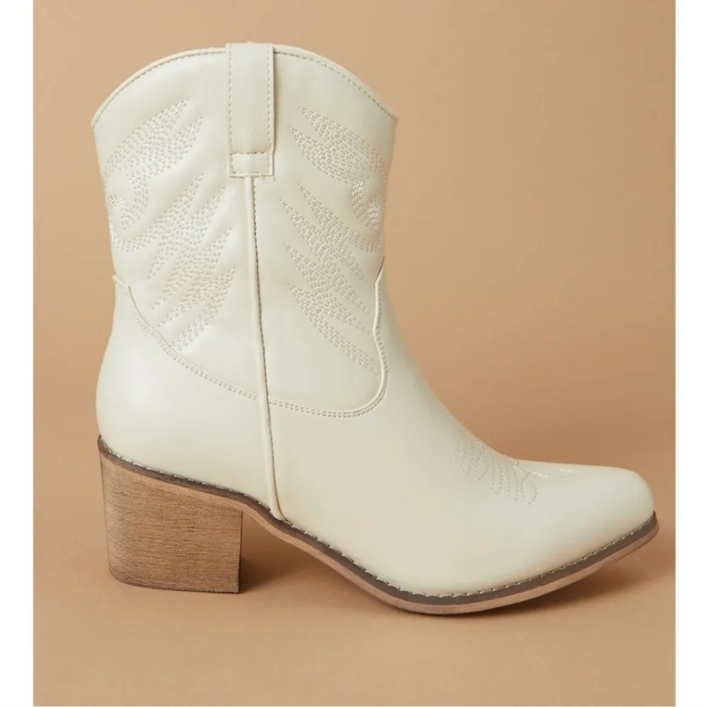 Altar’d State Remy Mini Western Ankle Boots Size 8 - Picture 2 of 13